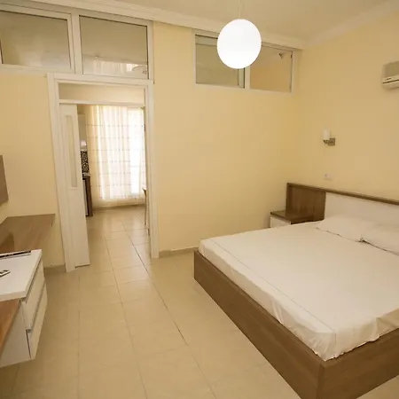 Leton Apart Apart Otel *