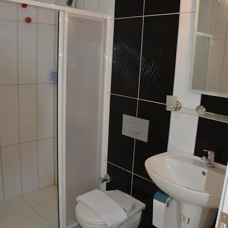 Apart Otel Leton Apart Kumluova