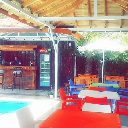Leton Apart Apart Otel